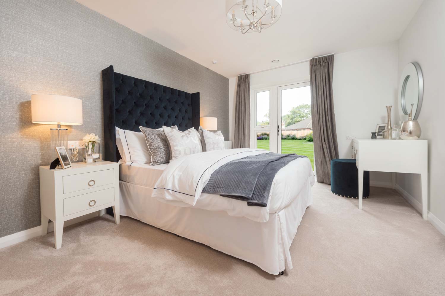 Deans Park Court bedroom
